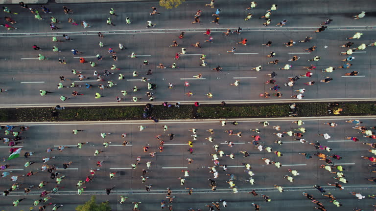 Runners on the move - N-2 supports everyday active hydration